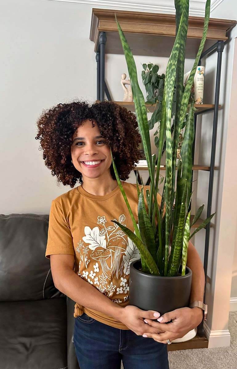 St Fiacre - Official Plant Lovers Club Tee - Brick House in the City